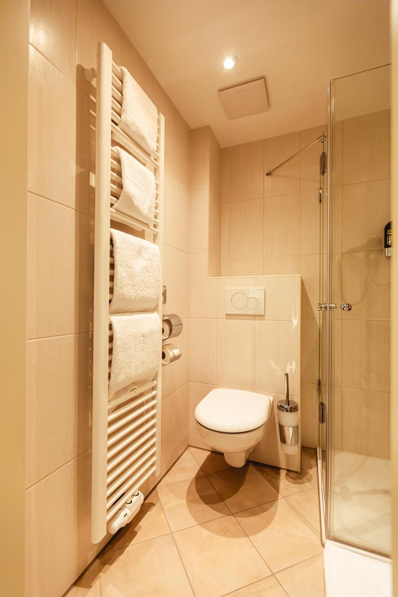 Hotel & Restaurant Hubertus سيهندي المظهر الخارجي الصورة